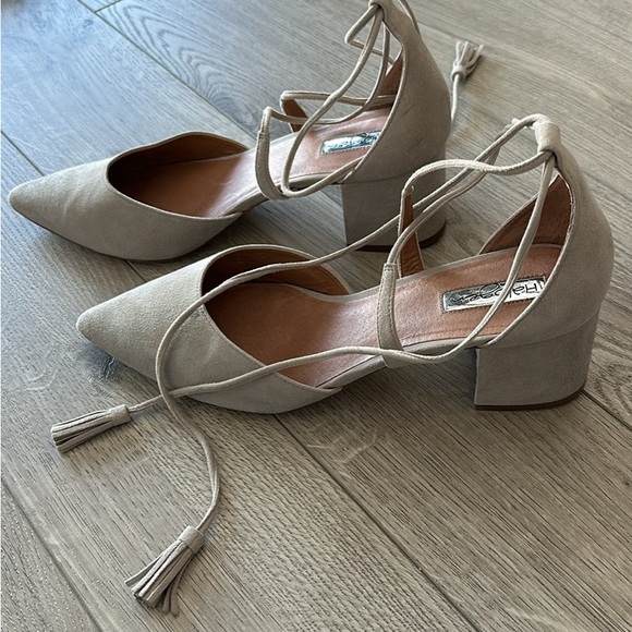 Halogen Block Heel - Picture 2 of 3